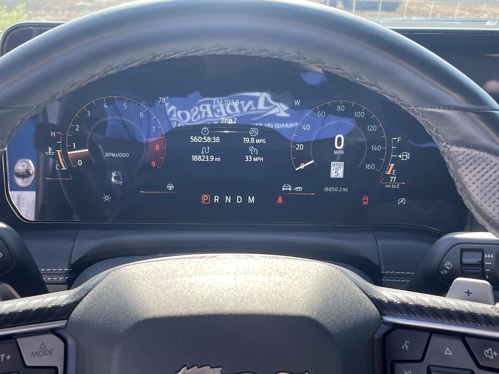 Vehicle photo 3