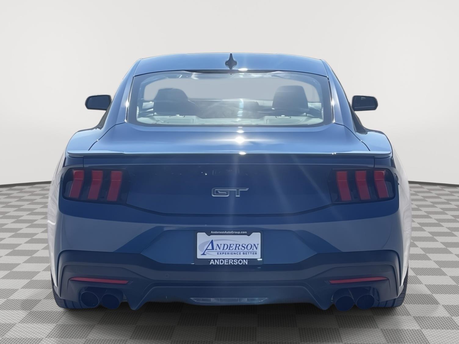 Vehicle photo 5