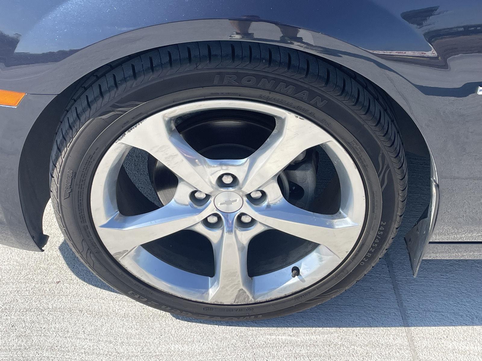 Vehicle photo 10