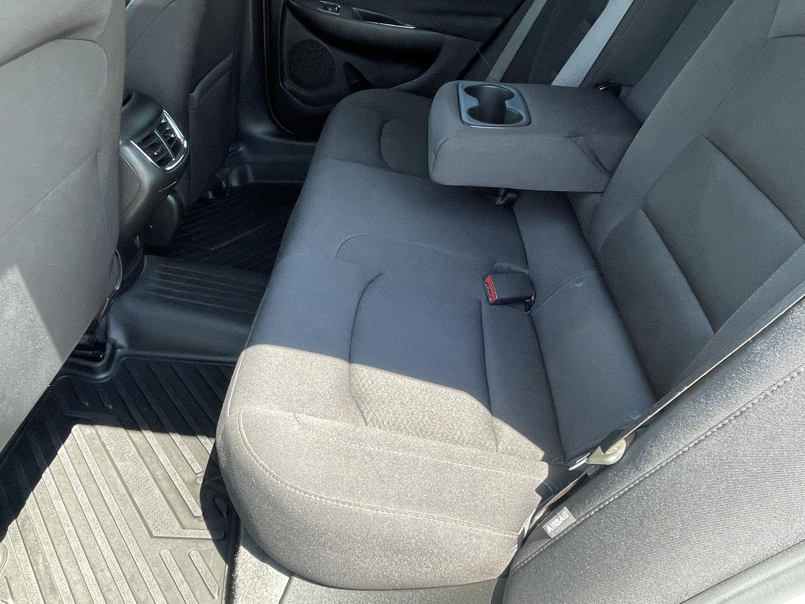Vehicle photo 16