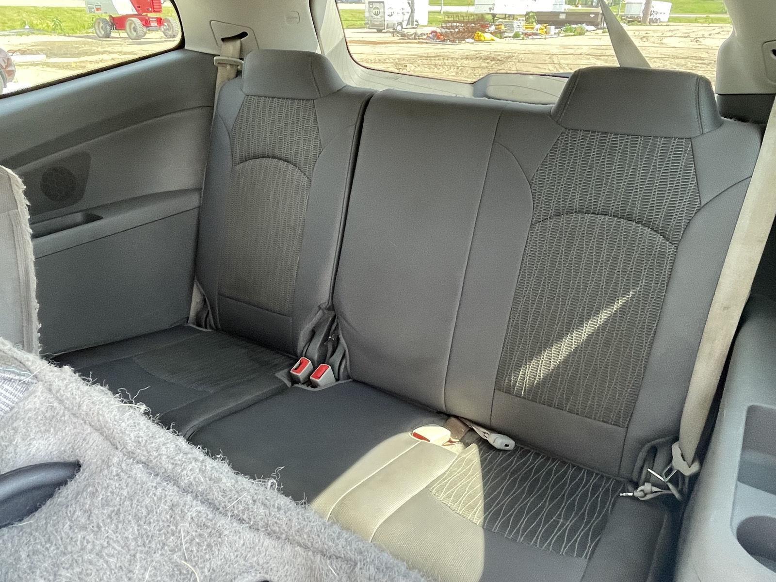 Vehicle photo 16