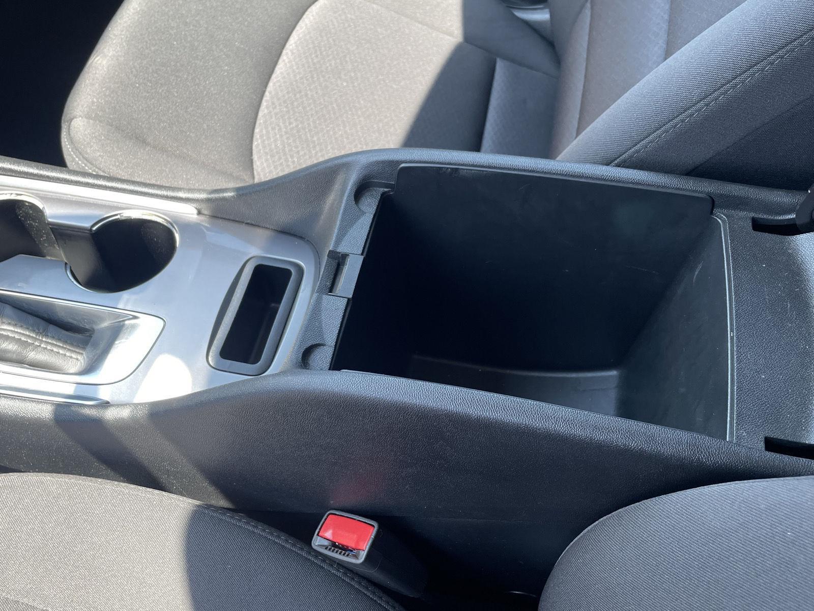 Vehicle photo 15