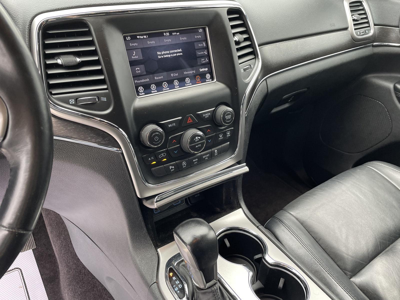 Vehicle photo 14