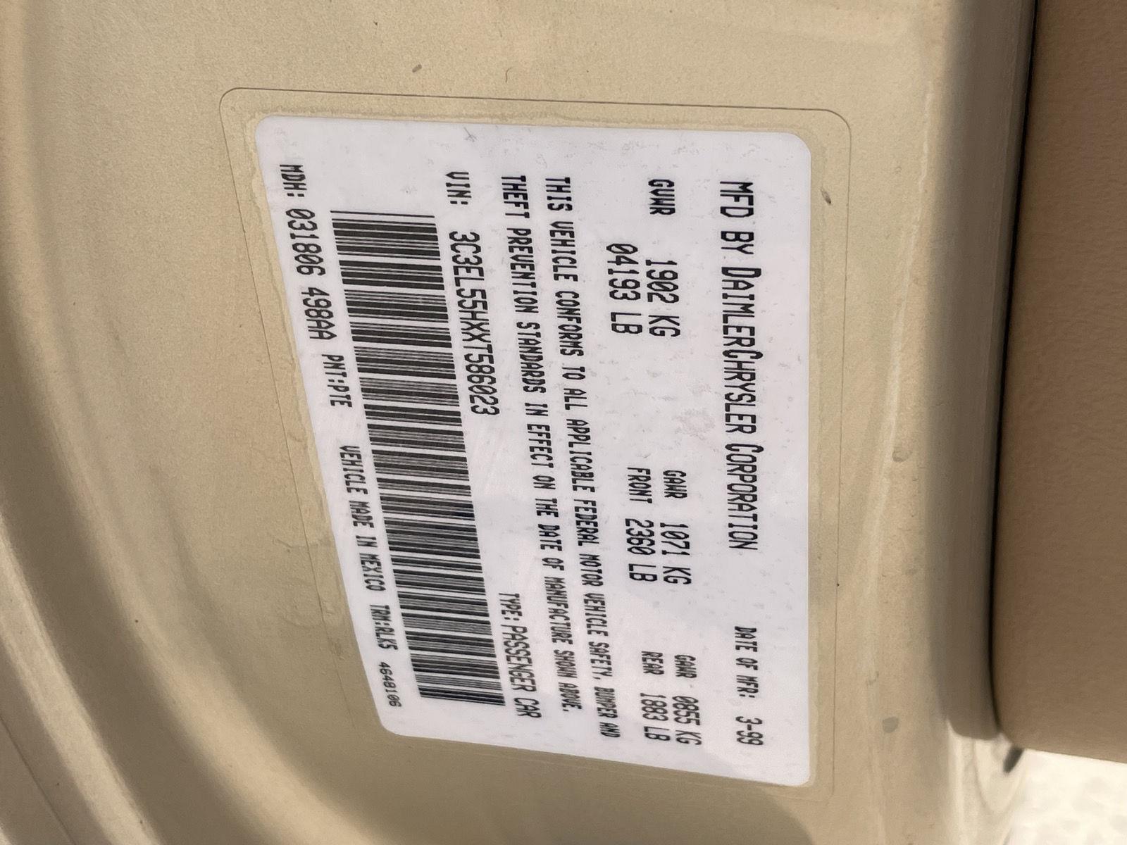 Vehicle photo 11