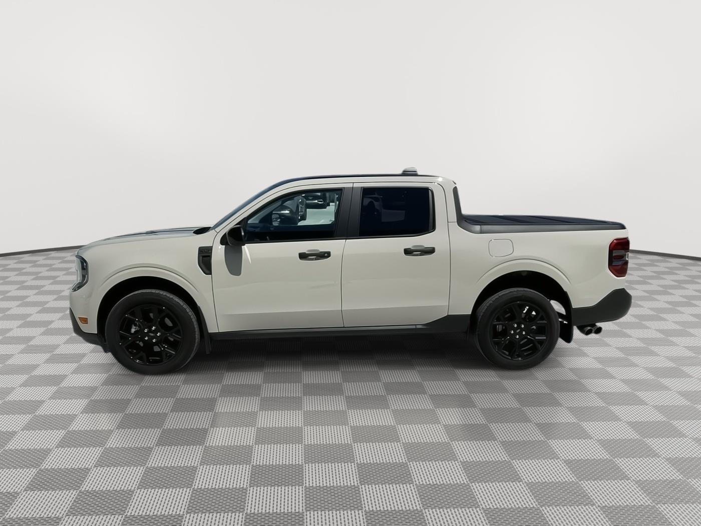 Vehicle photo 2