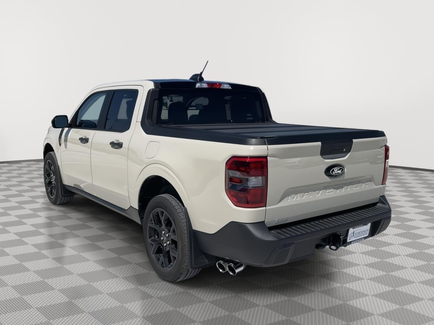 Vehicle photo 4