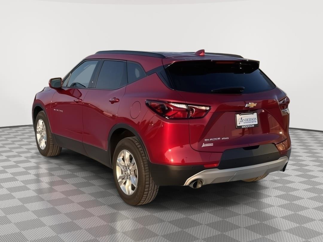 Vehicle photo 4