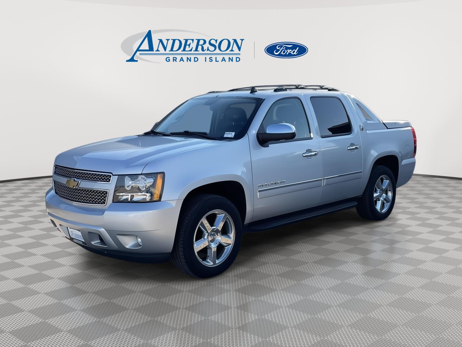  2013 Chevrolet Avalanche LTZ Black Diamond Edition 4WD   