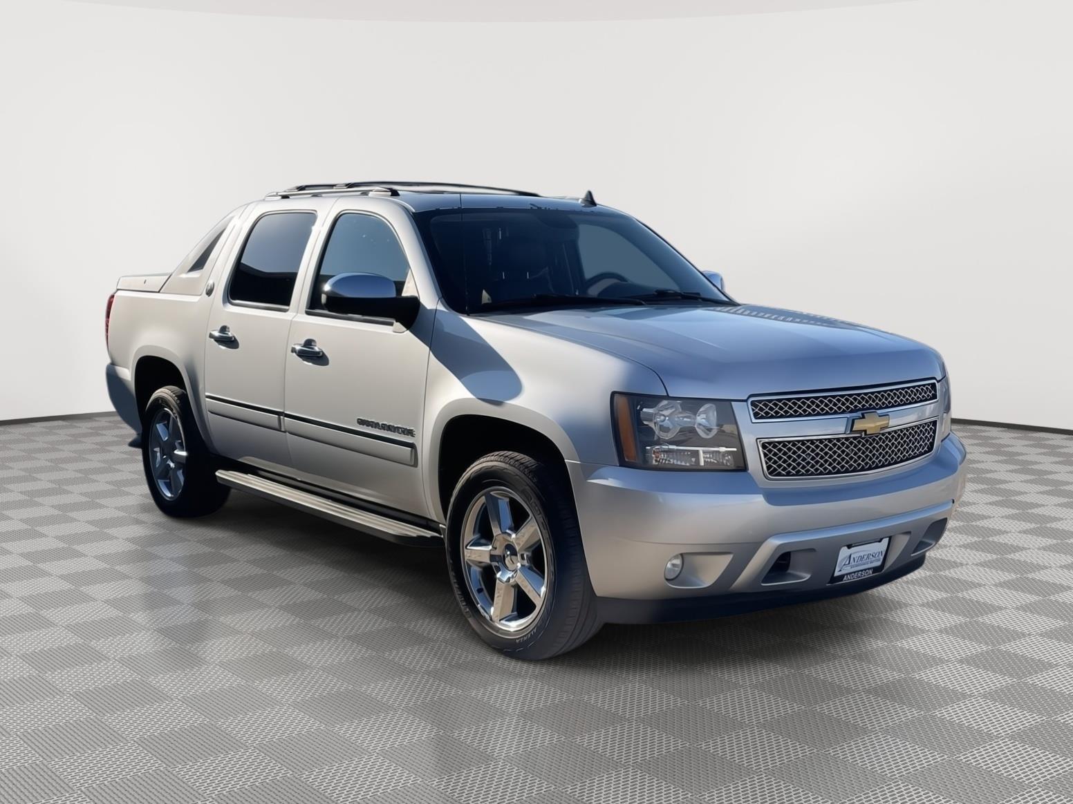 Vehicle photo 8