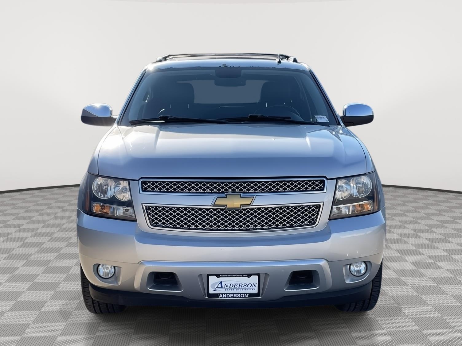 Vehicle photo 9