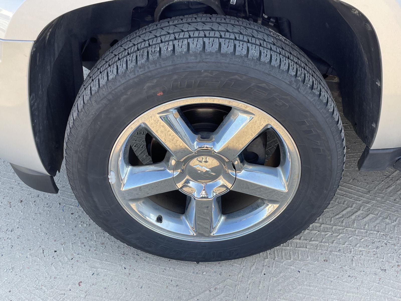 Vehicle photo 10