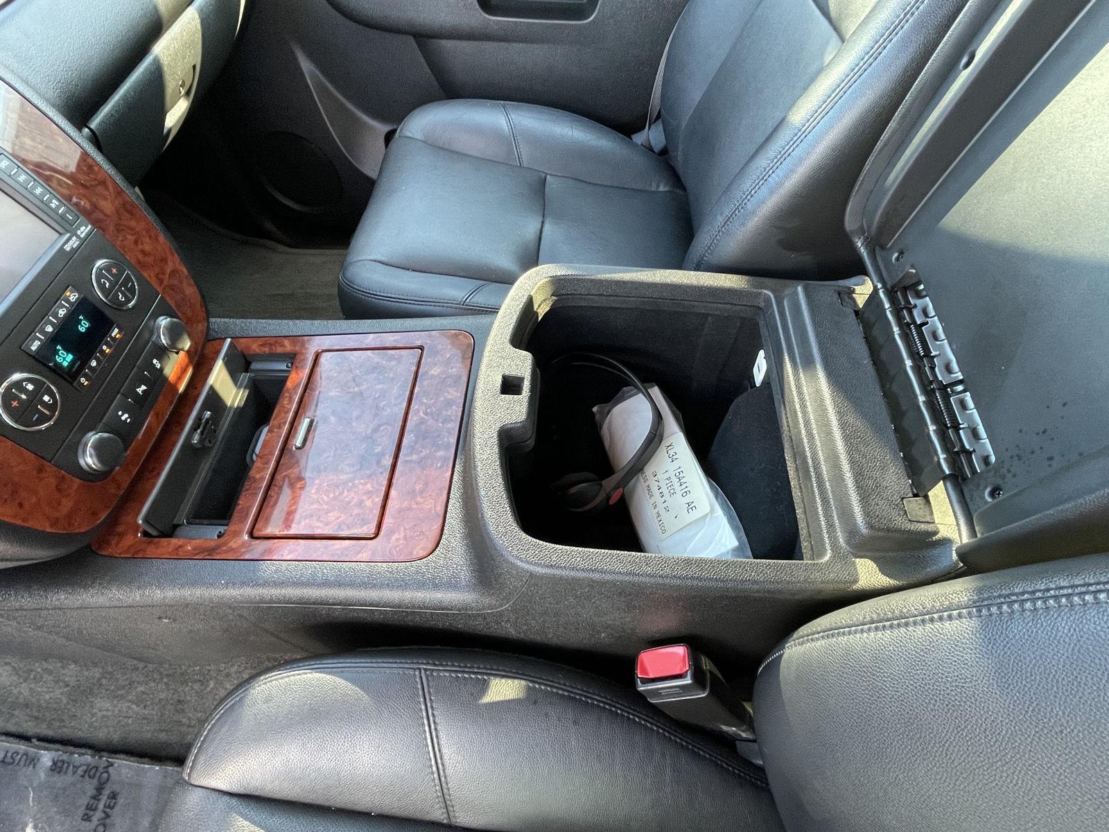 Vehicle photo 15