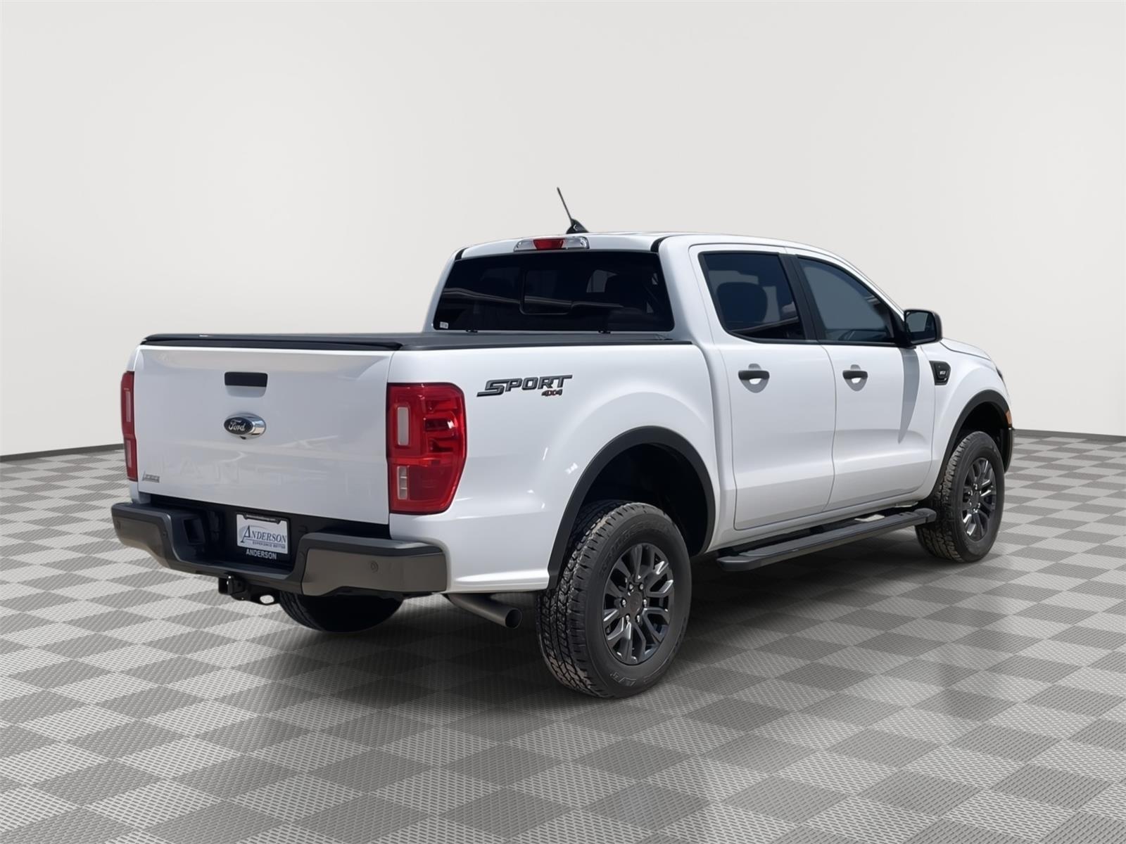 Vehicle photo 6