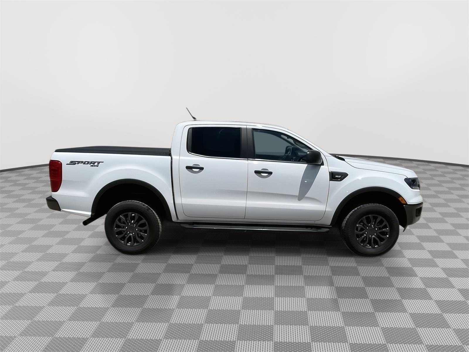 Vehicle photo 7