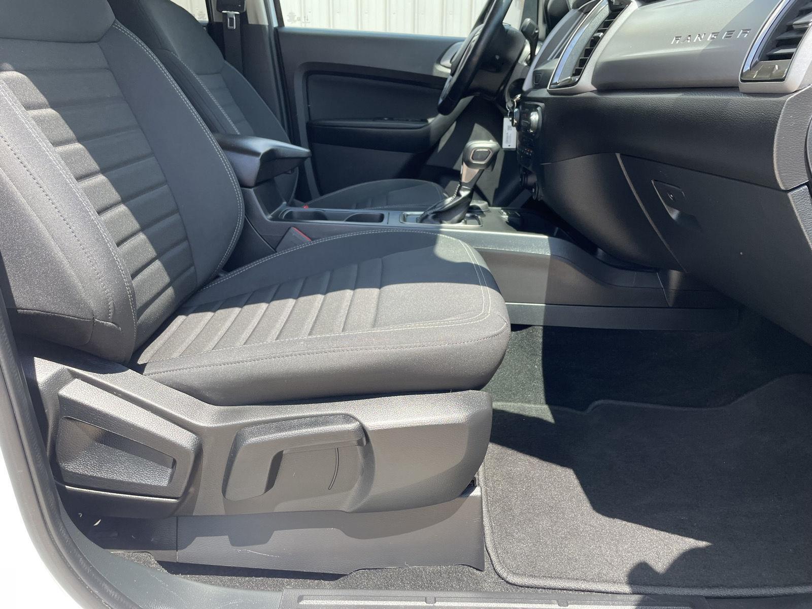 Vehicle photo 20
