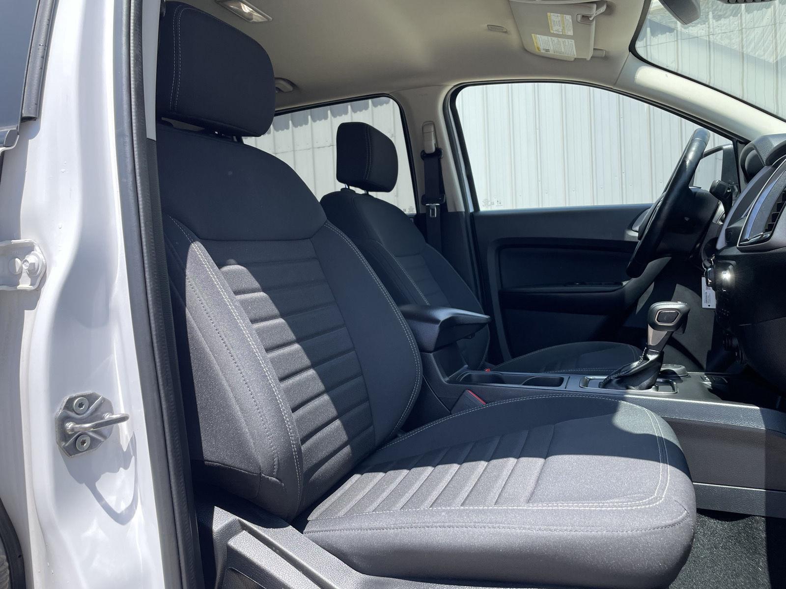Vehicle photo 21