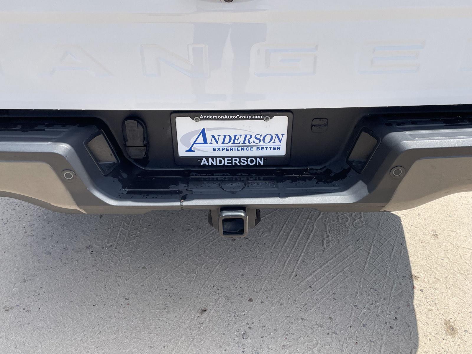 Vehicle photo 22