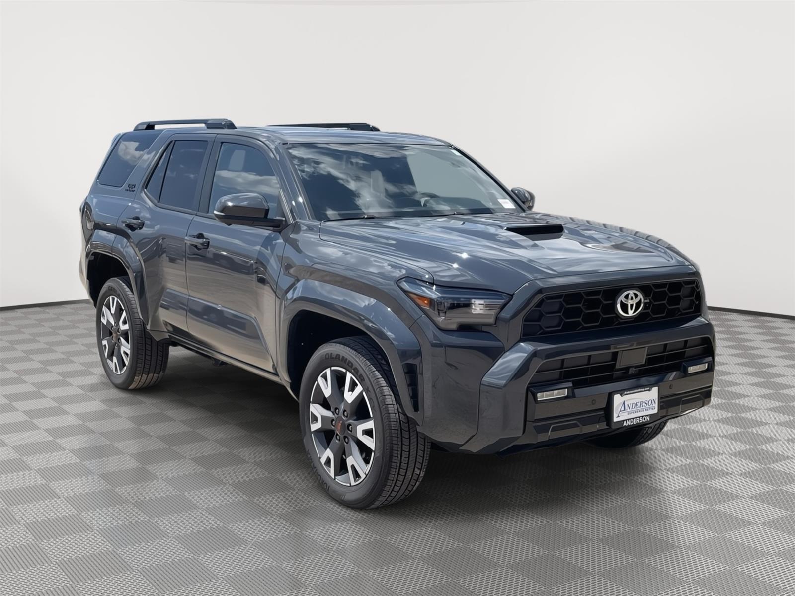 Vehicle photo 8