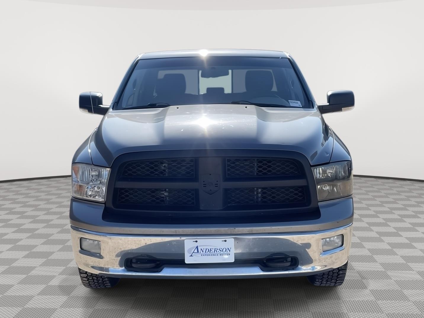 Vehicle photo 9