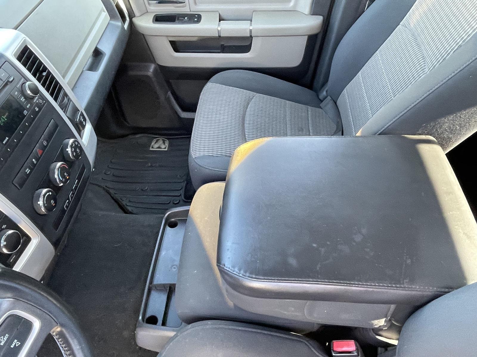 Vehicle photo 15