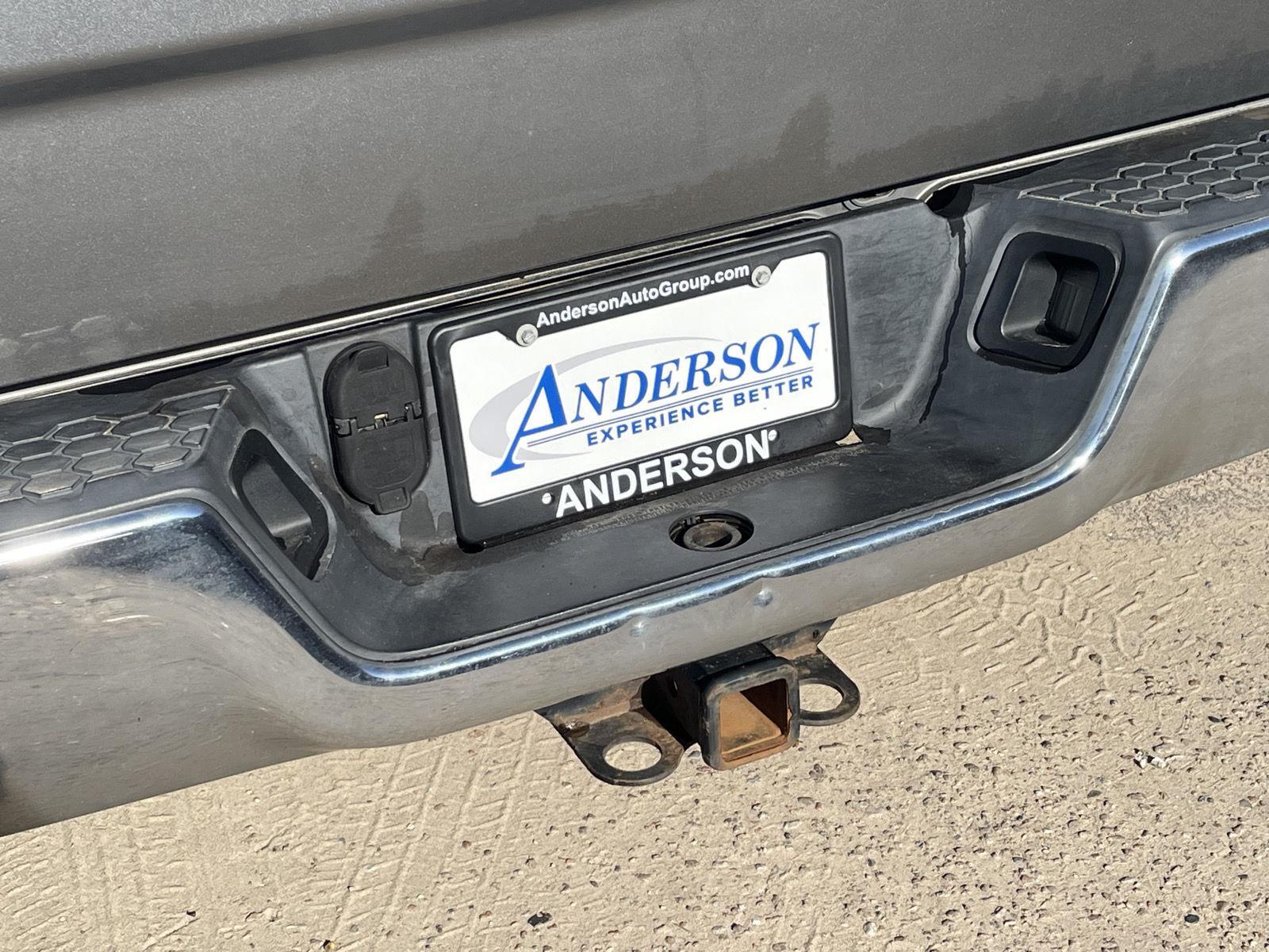 Vehicle photo 22
