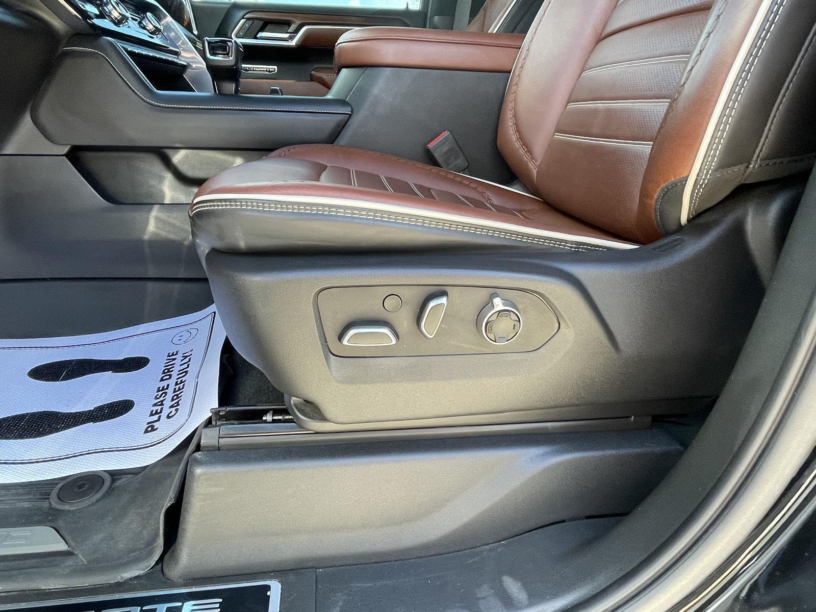 Vehicle photo 17