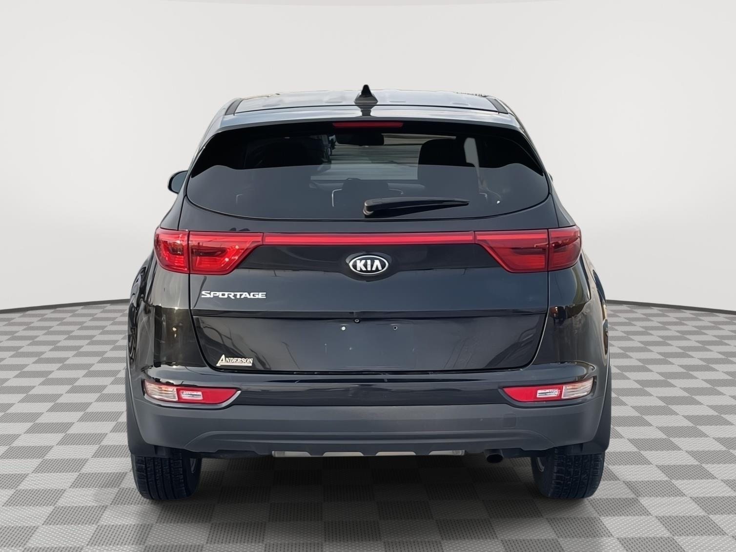 Vehicle photo 5