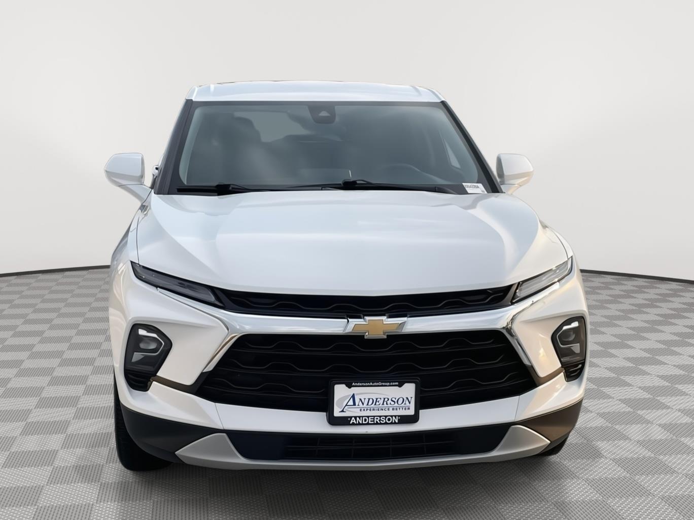 Vehicle photo 9
