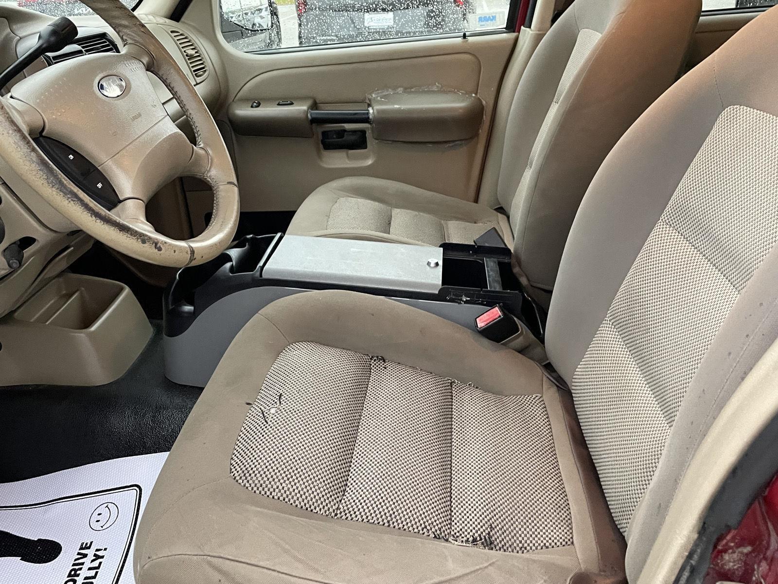 Vehicle photo 13