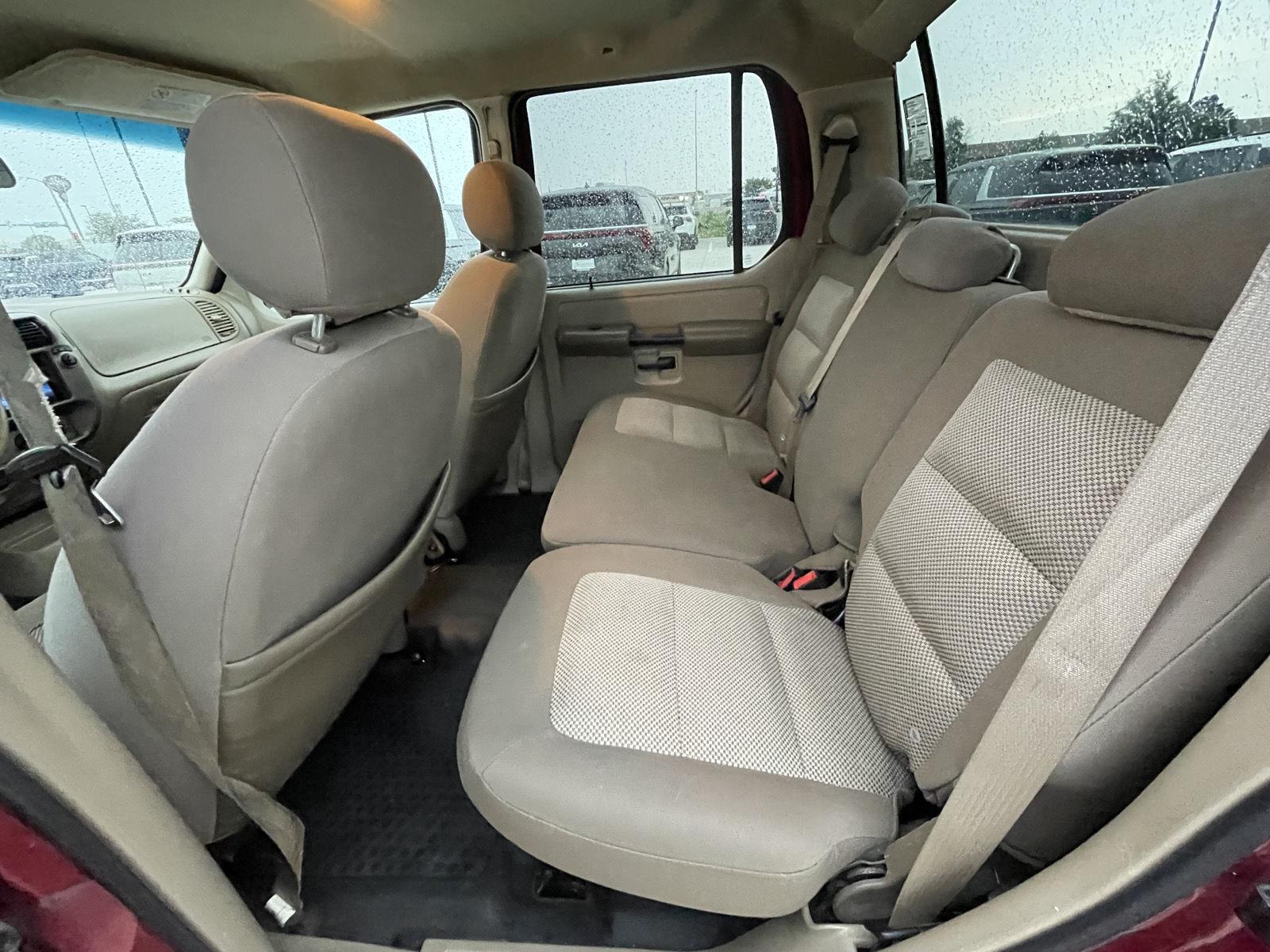 Vehicle photo 16