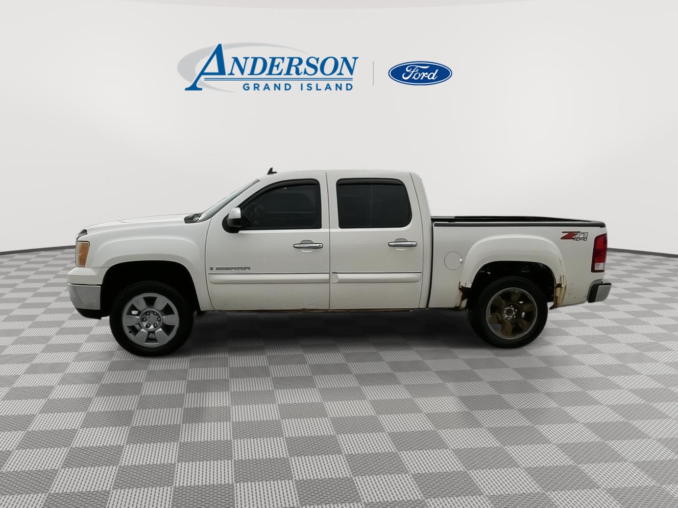 White Diamond Tricoat 2009 GMC Sierra 1500 Pickup Truck Four-Wheel Drive 6-Speed Automatic