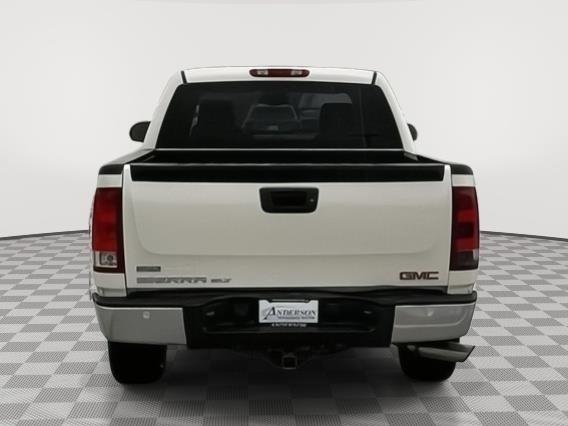 Vehicle photo 4