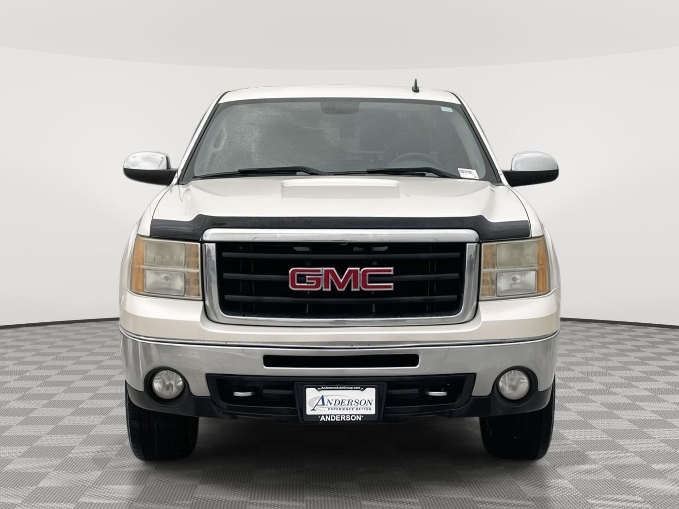 Vehicle photo 8