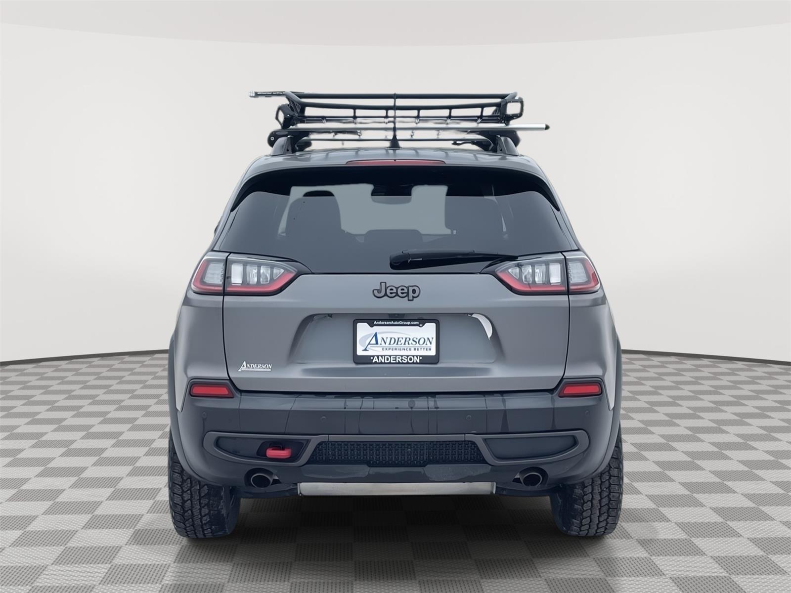 Vehicle photo 5