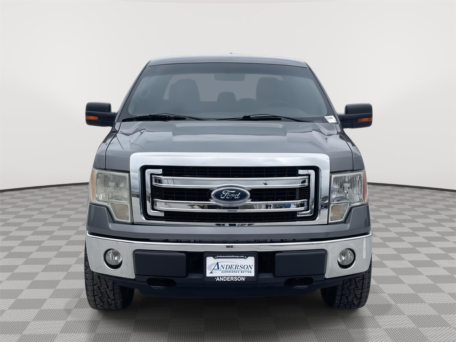 Vehicle photo 9