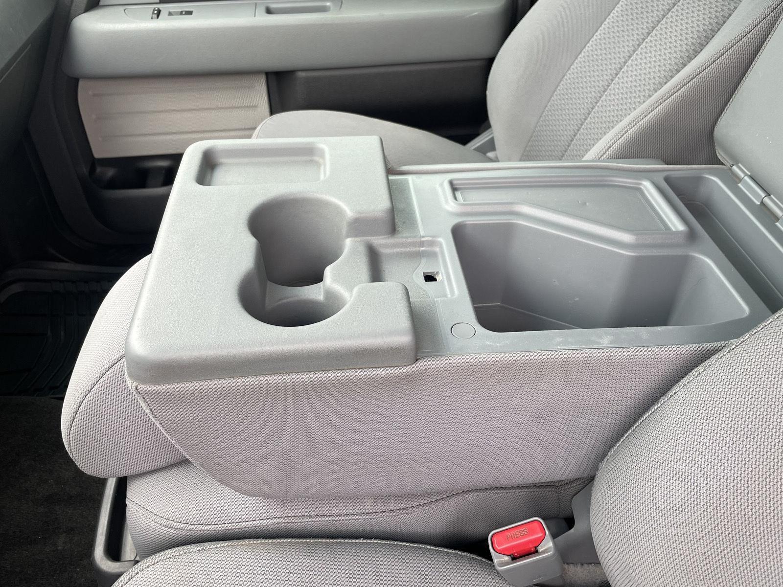 Vehicle photo 15