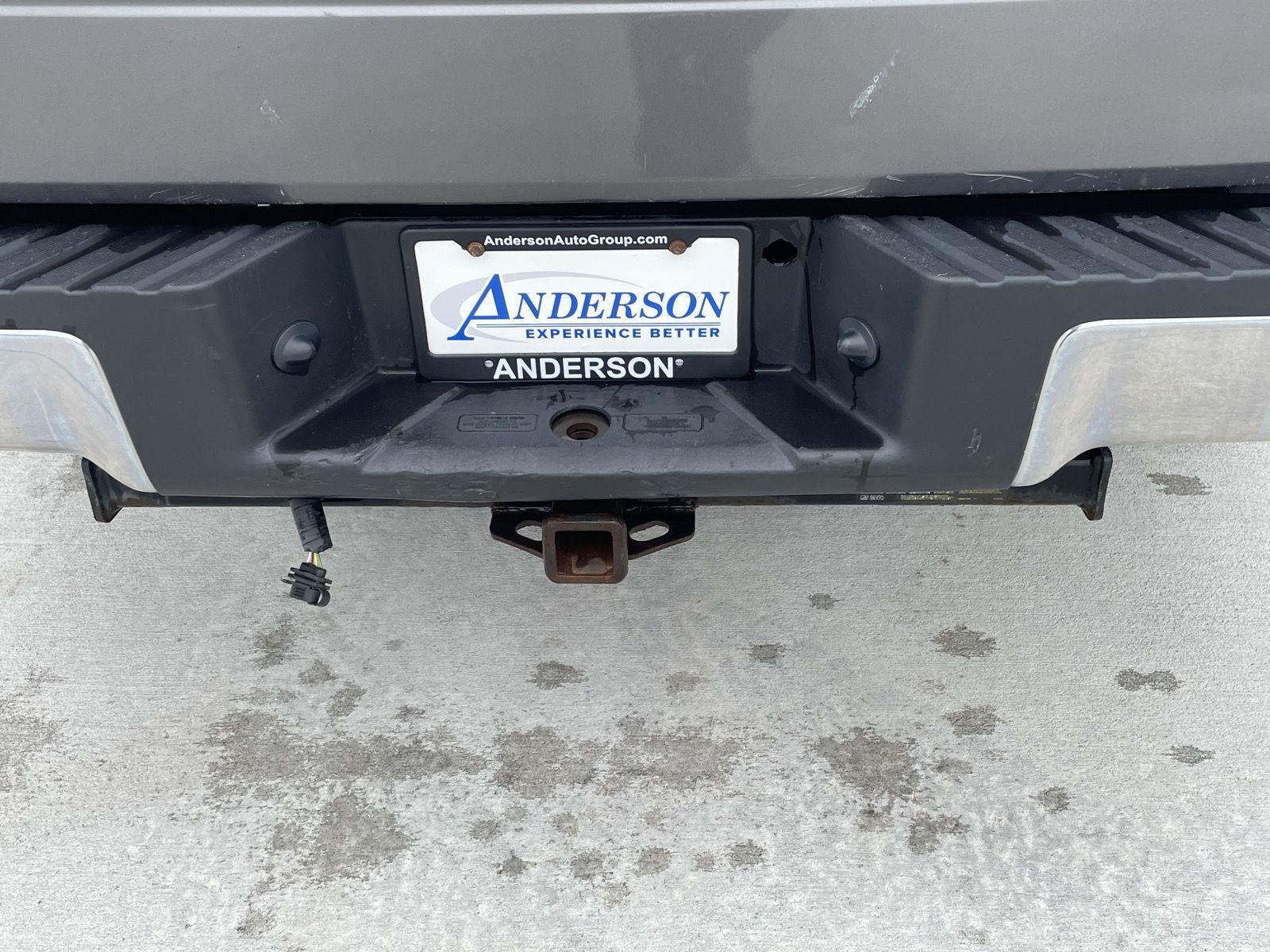 Vehicle photo 21