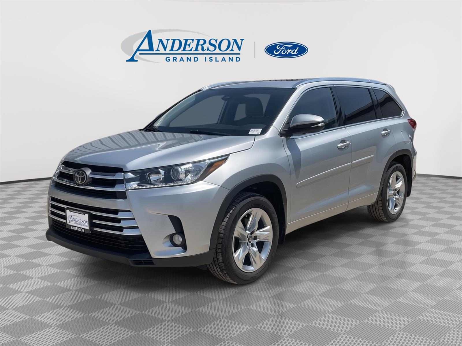 Celestial Silver Metallic 2018 Toyota Highlander SUV / Crossover All-Wheel Drive Automatic