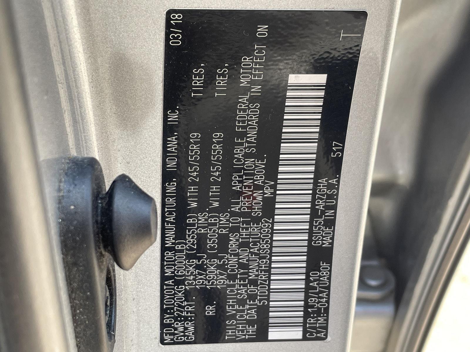 Vehicle photo 11