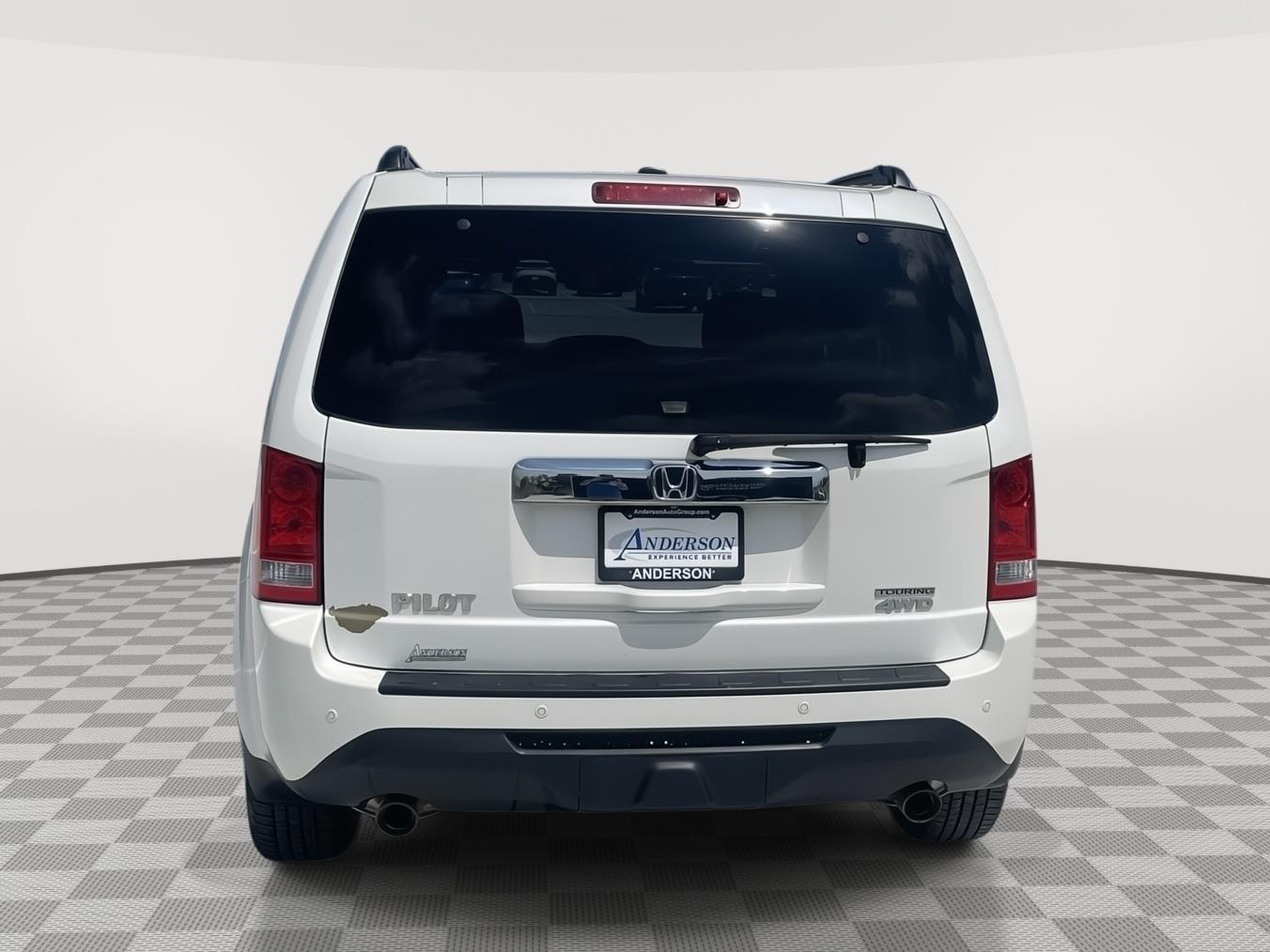 Vehicle photo 5