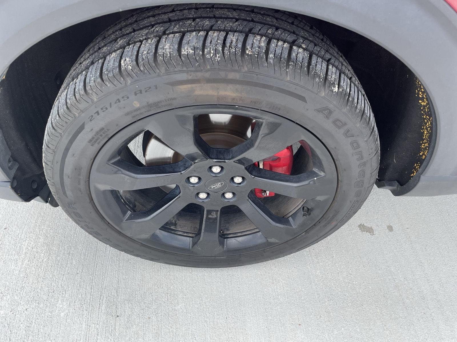 Vehicle photo 10