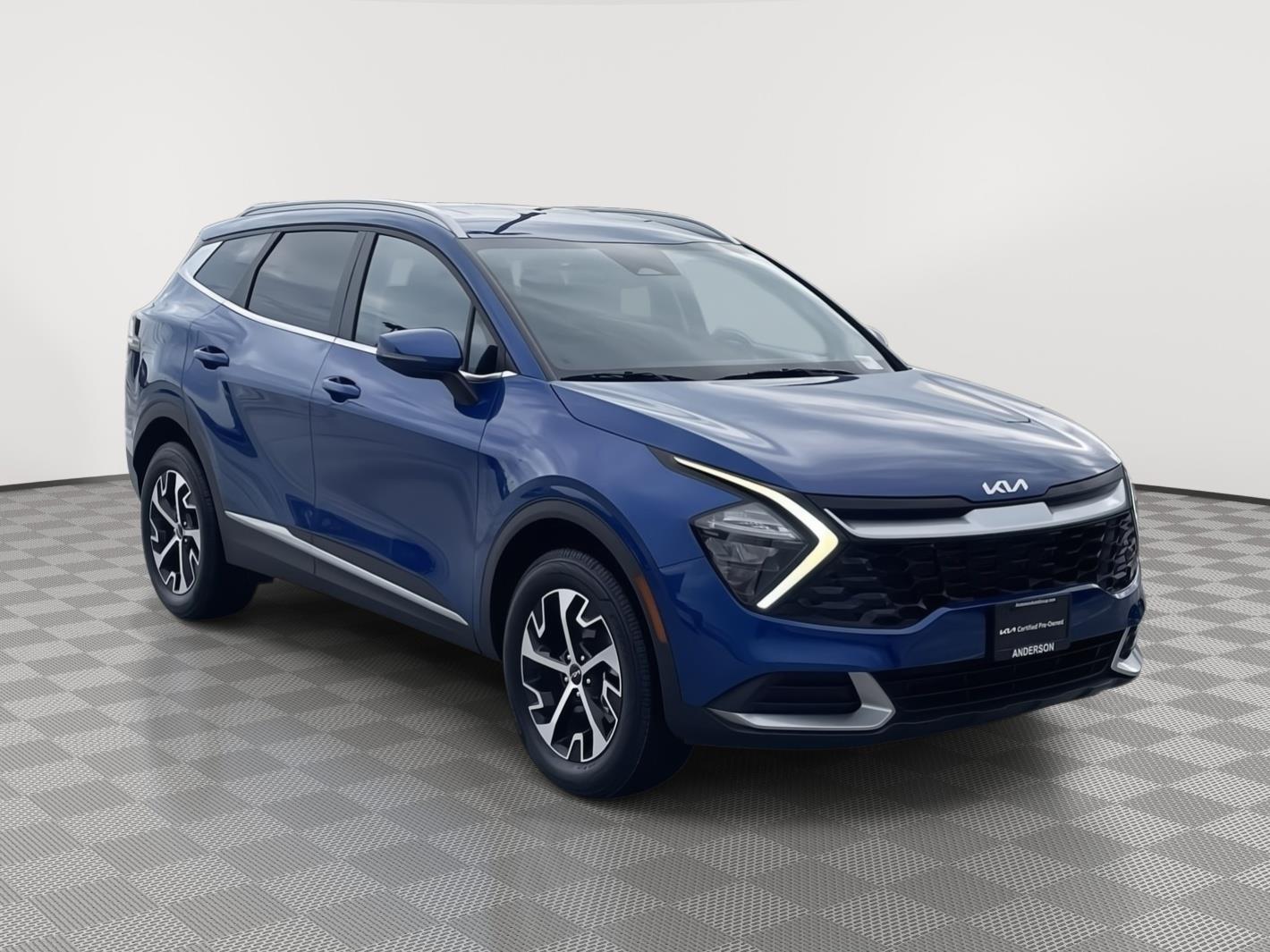 Vehicle photo 8