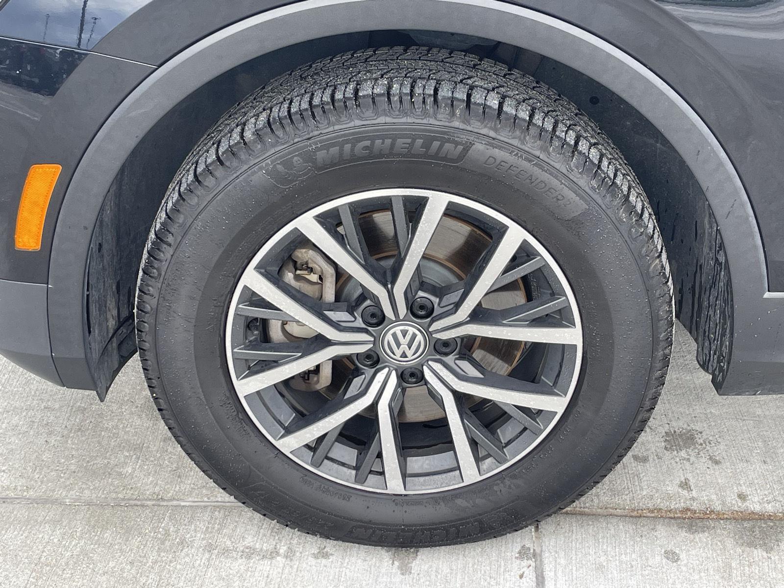 Vehicle photo 10