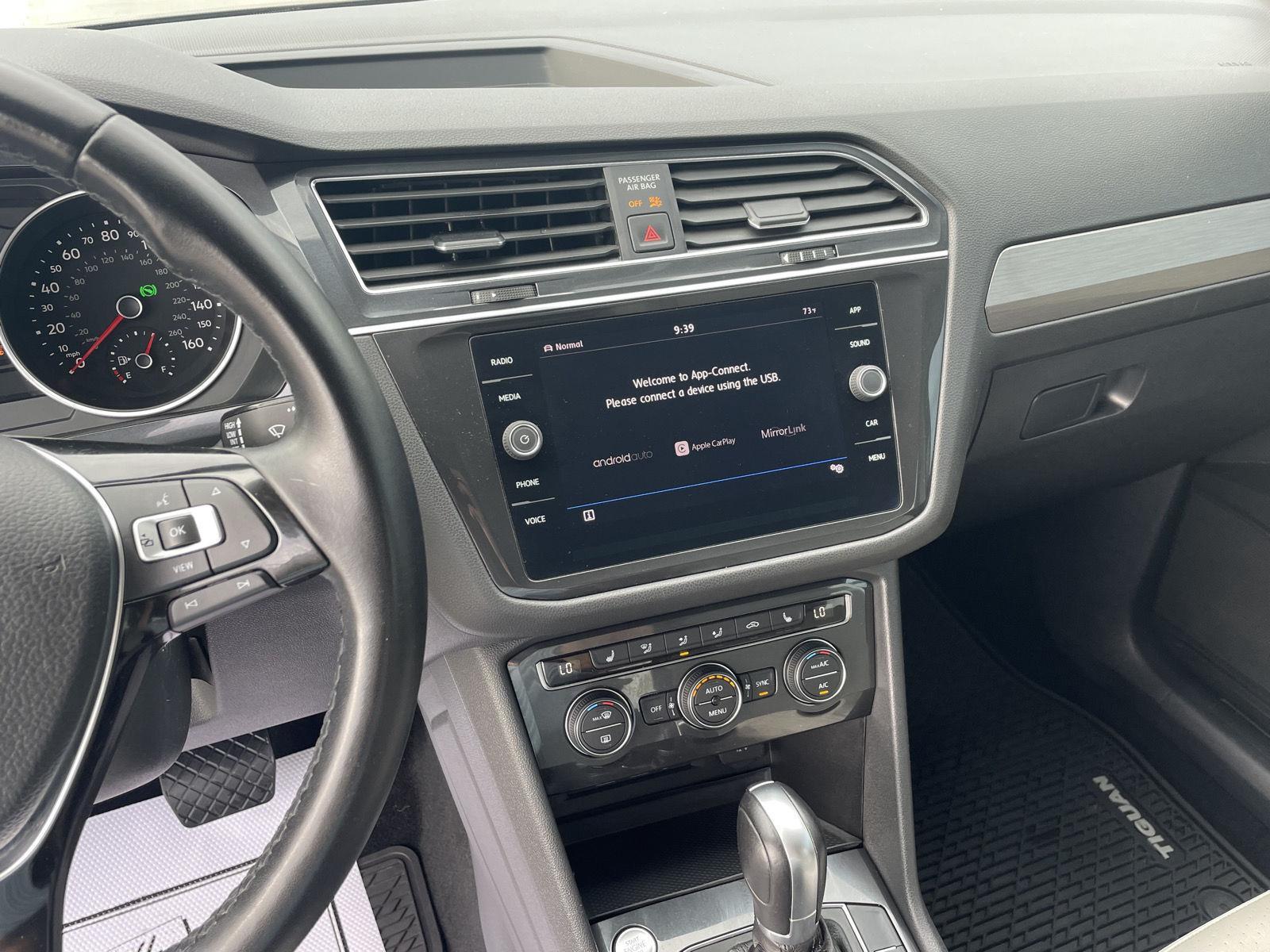 Vehicle photo 14