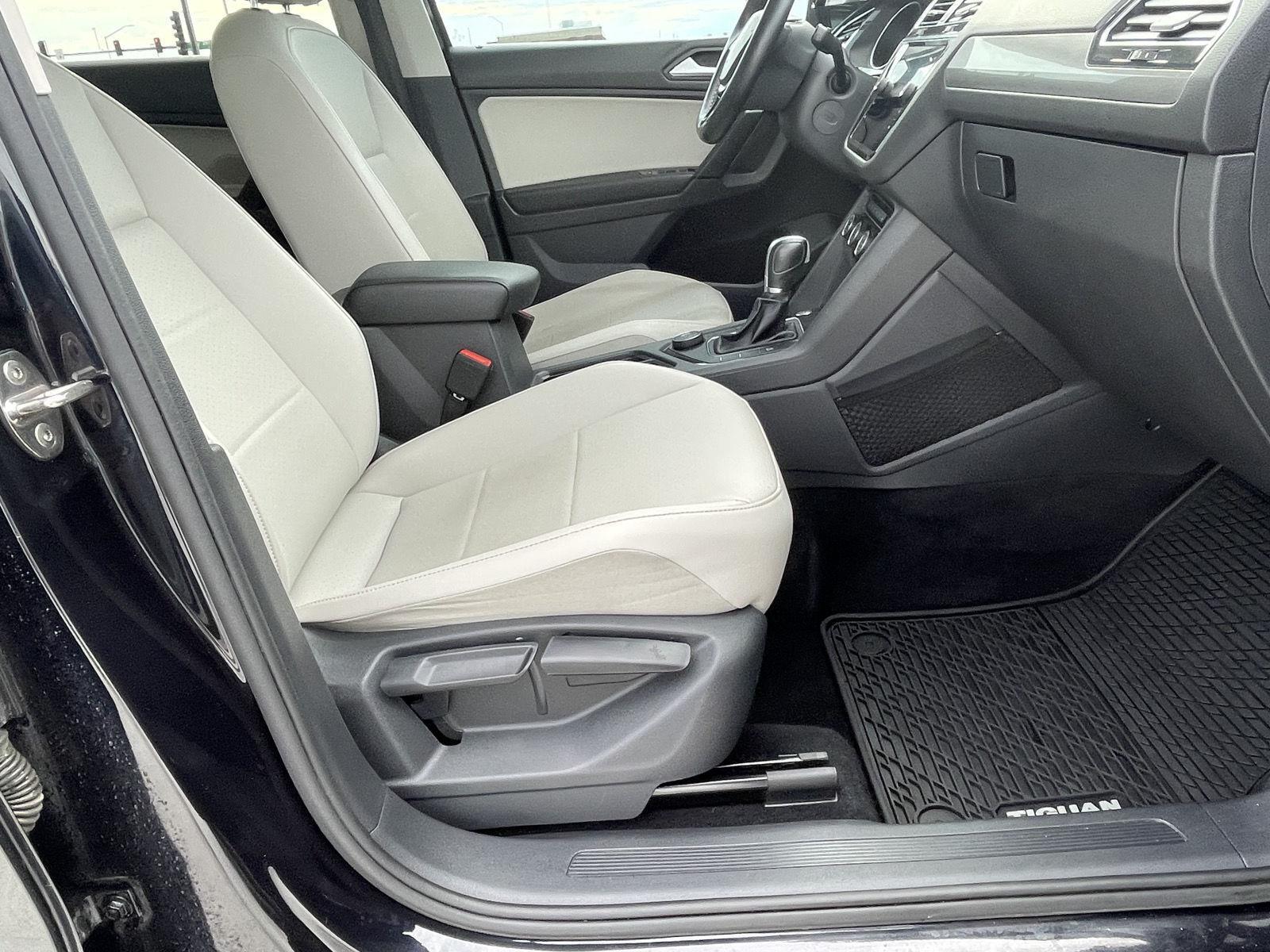 Vehicle photo 20