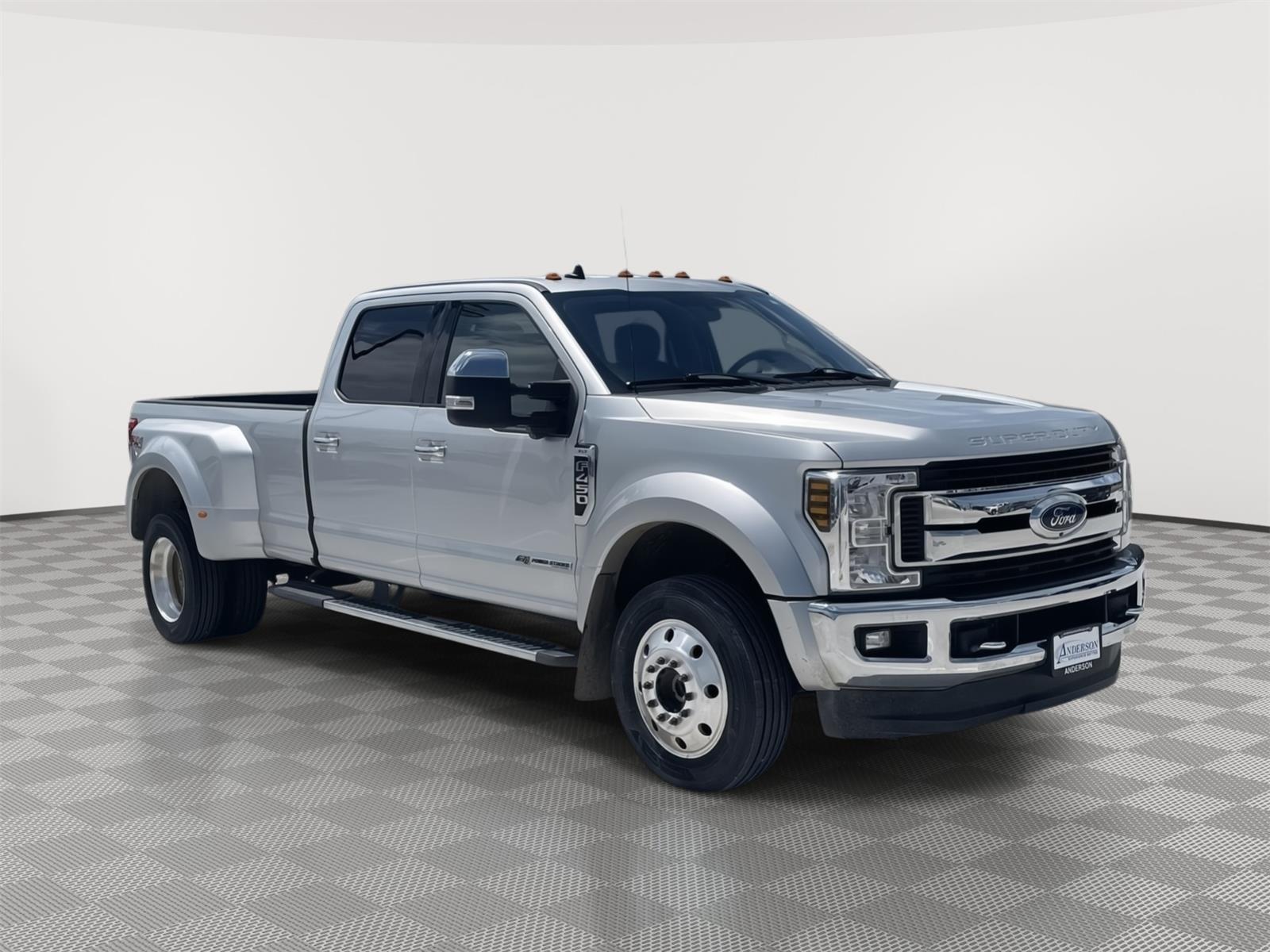 Vehicle photo 8