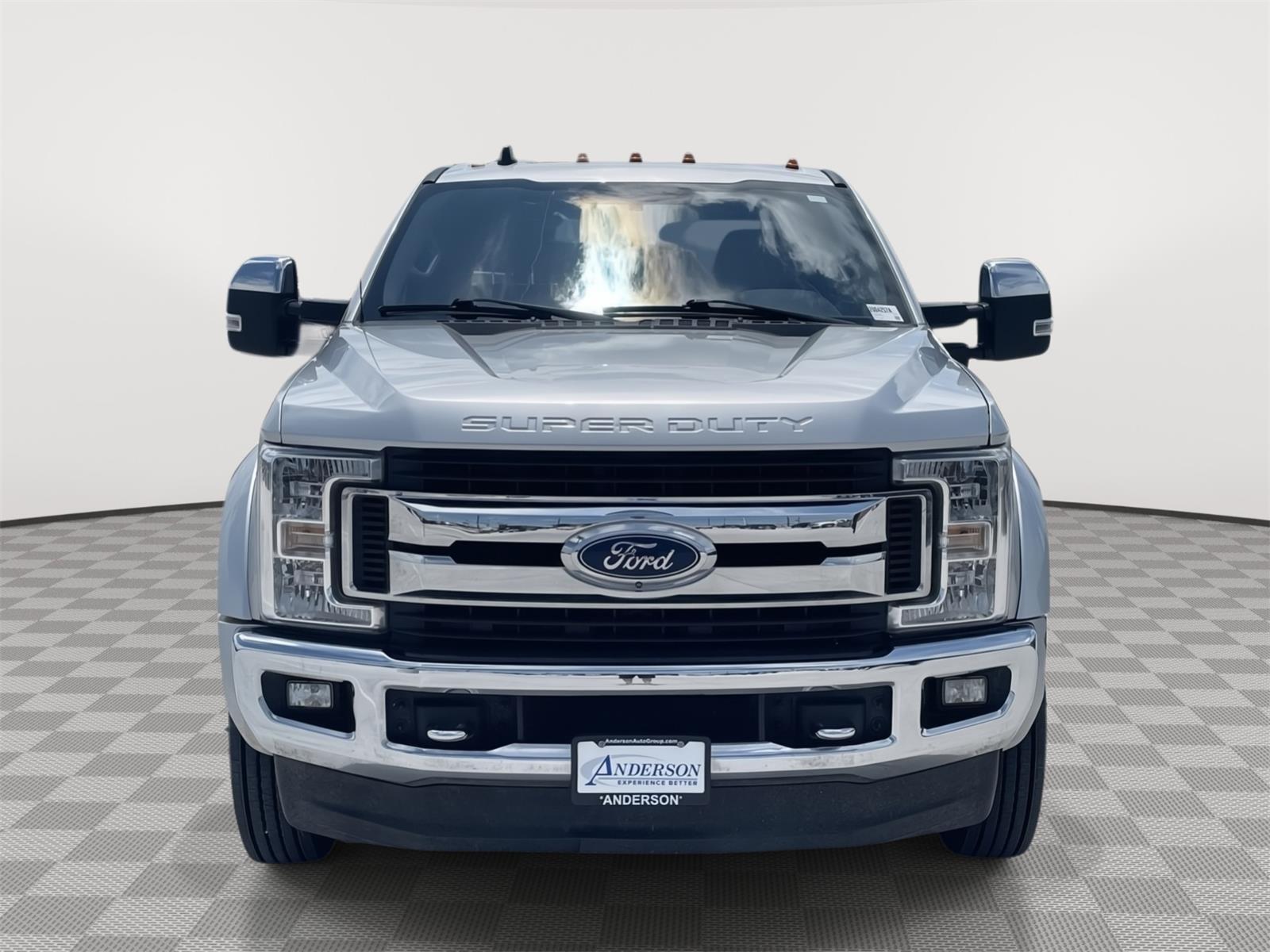 Vehicle photo 9