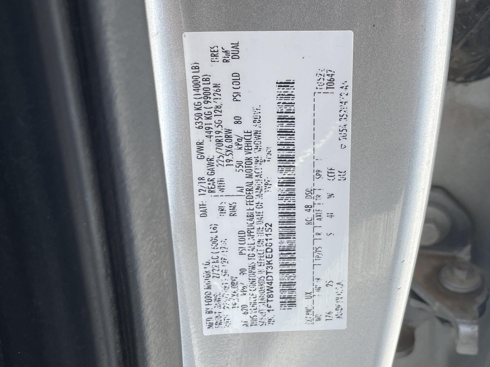 Vehicle photo 11