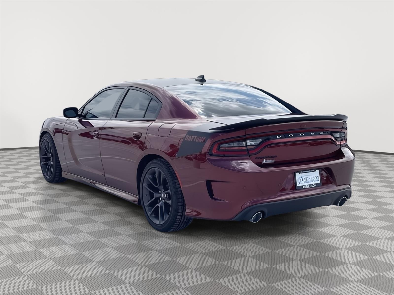 Vehicle photo 4