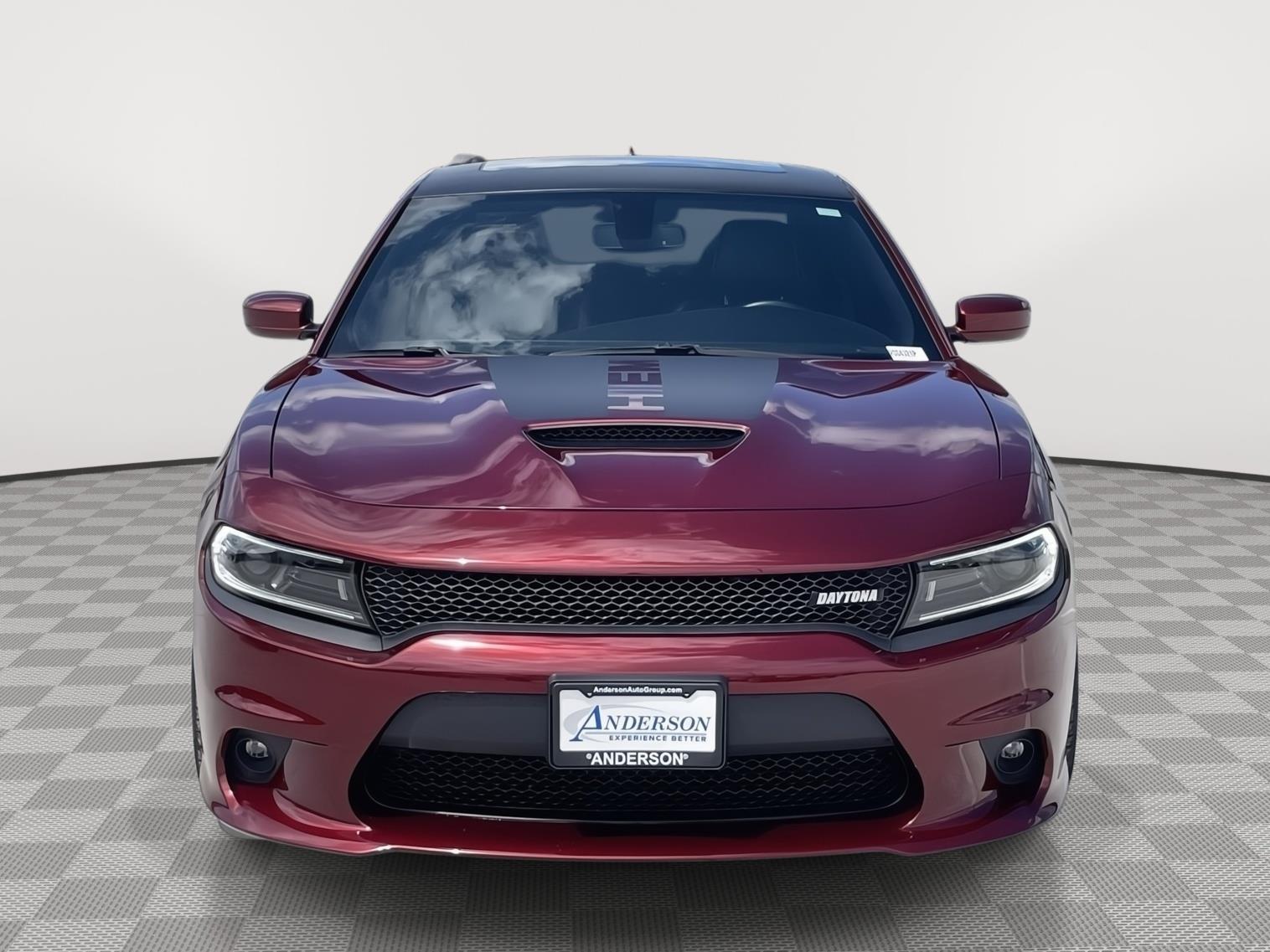 Vehicle photo 9